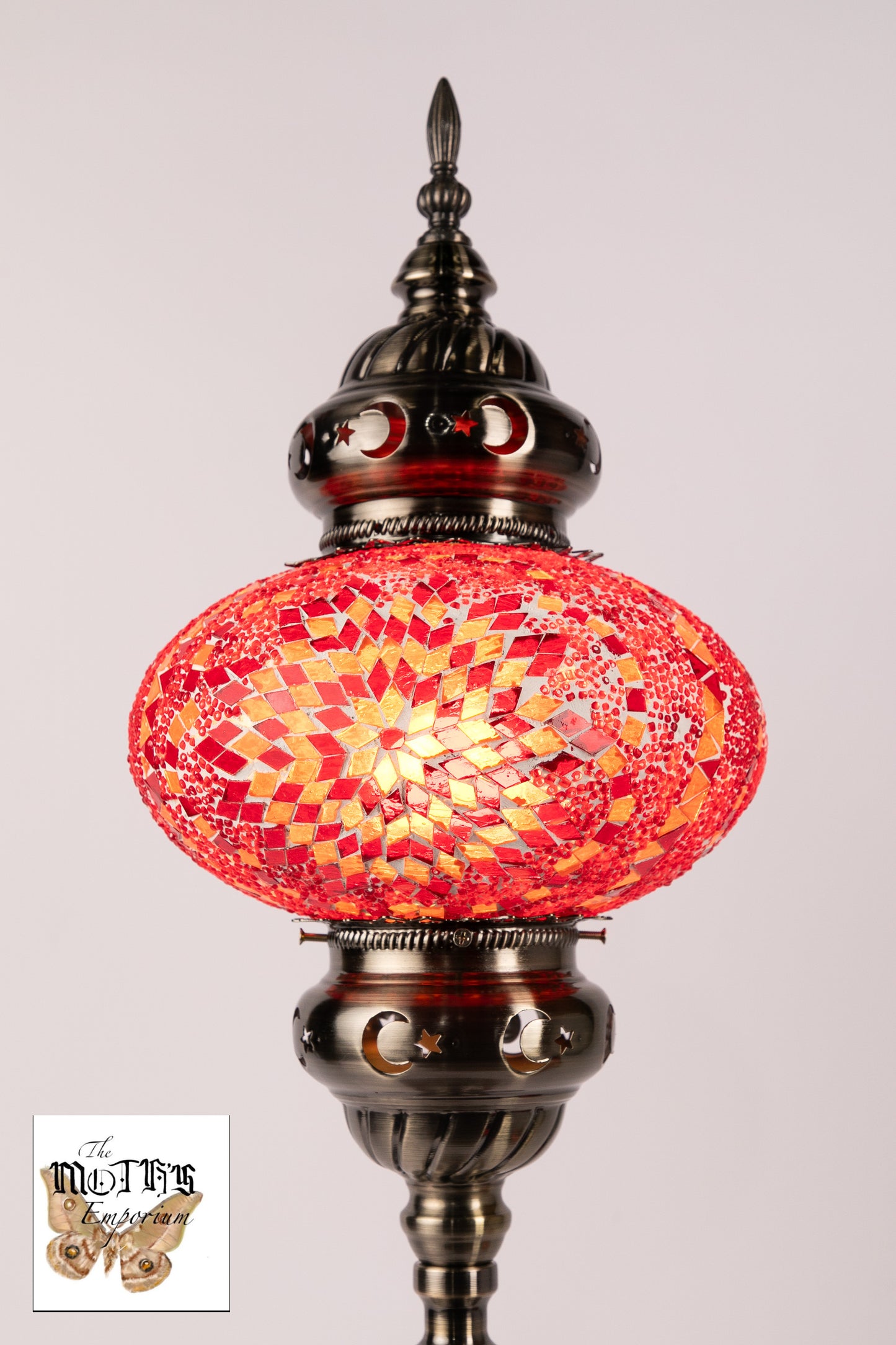 Large Globe Moroccan Table Lamp (Red/Orange Star)