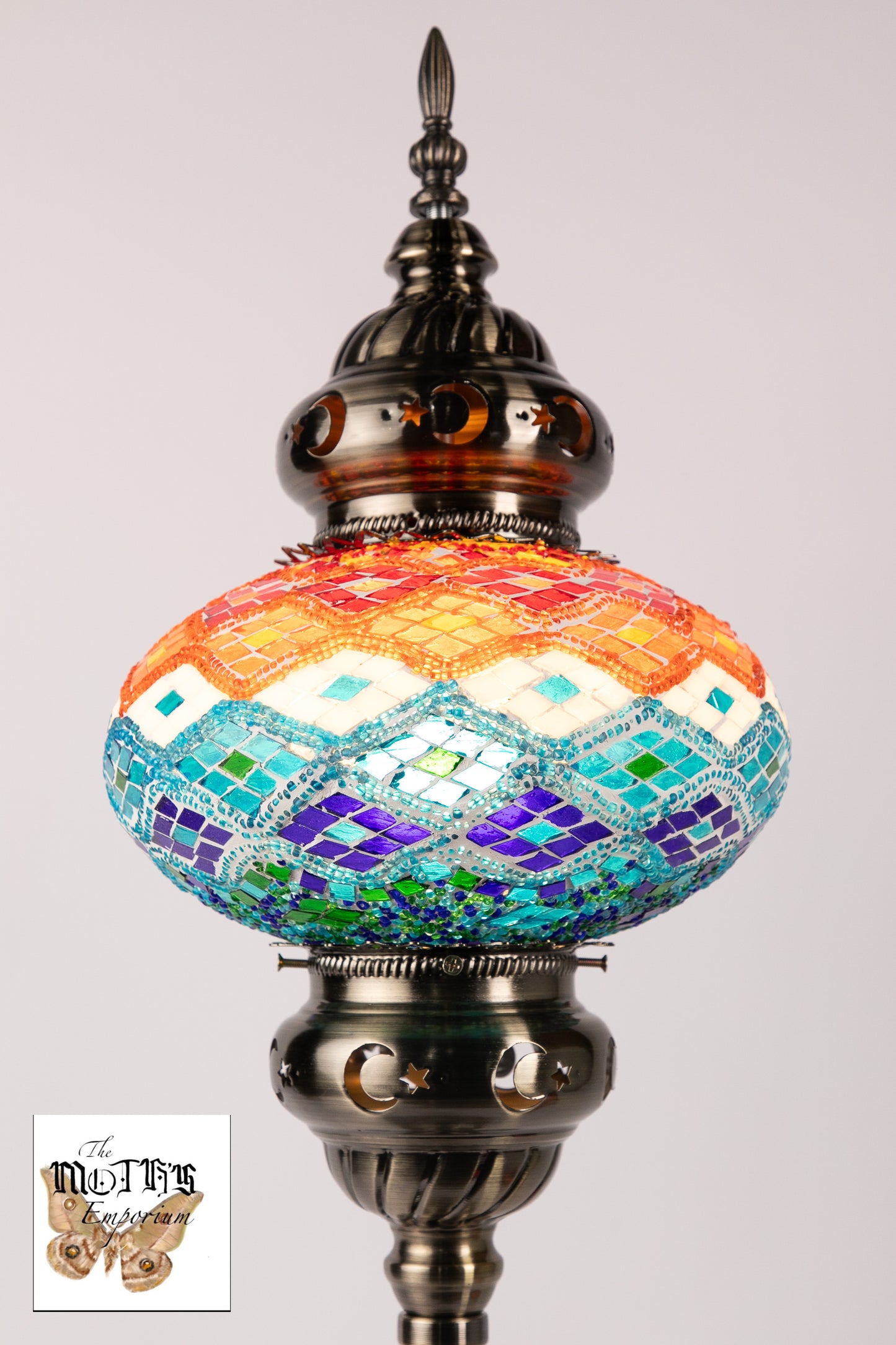 Large Globe Moroccan Table Lamp (4 Colours)