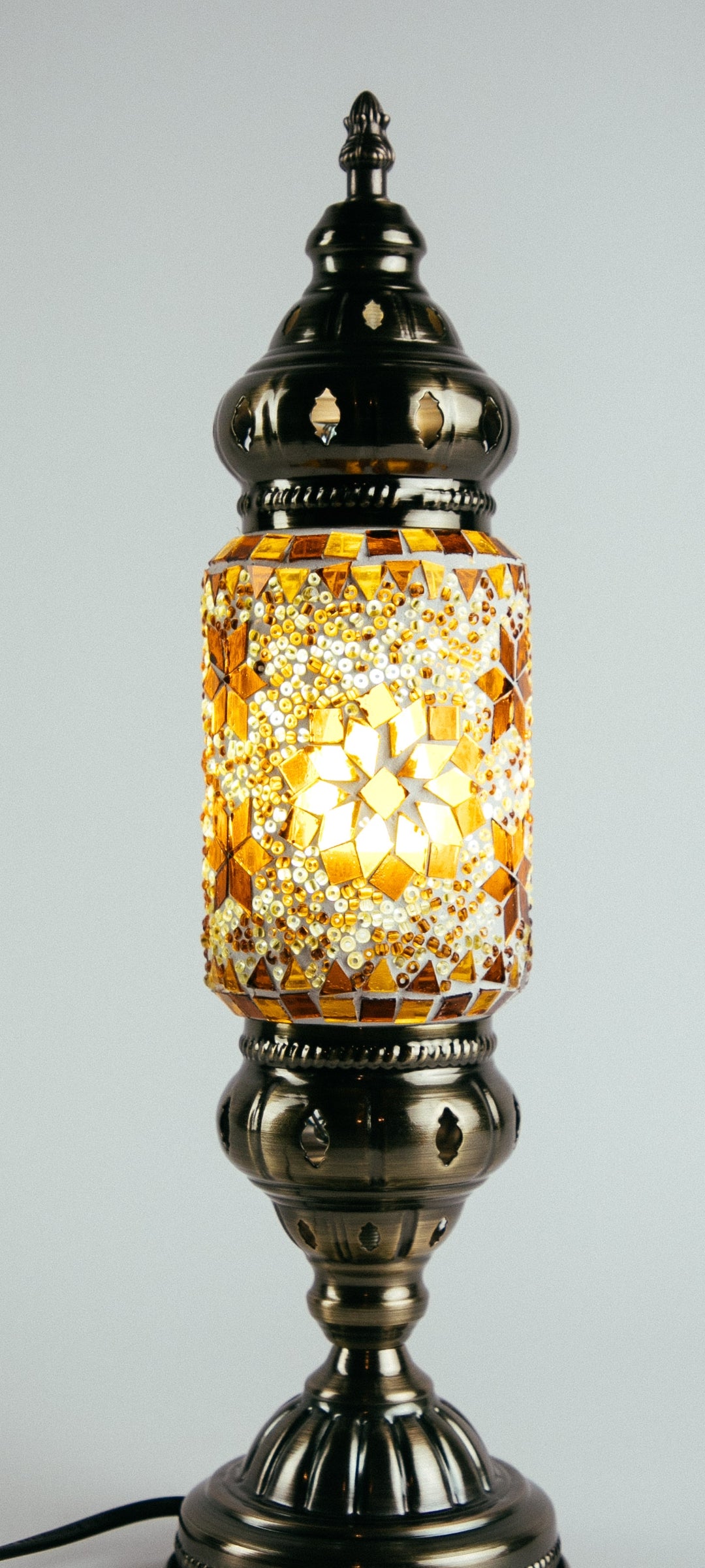 Moroccan Lantern Table Lamp (16 Colours)